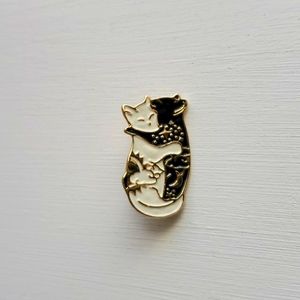 Yin & Yang Cats, Pin/Brooch